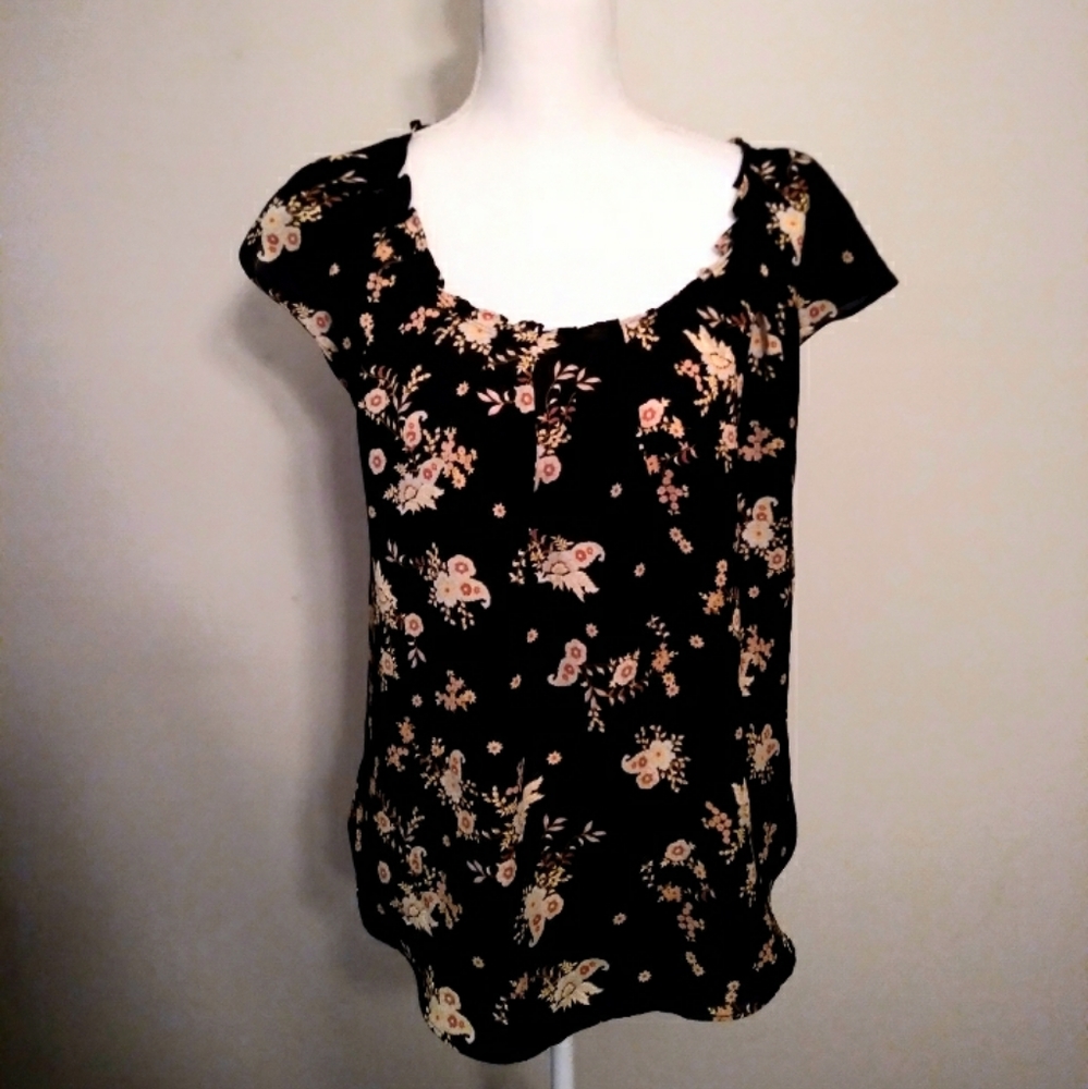 Lauren Conrad Black Floral Blouse S(M)